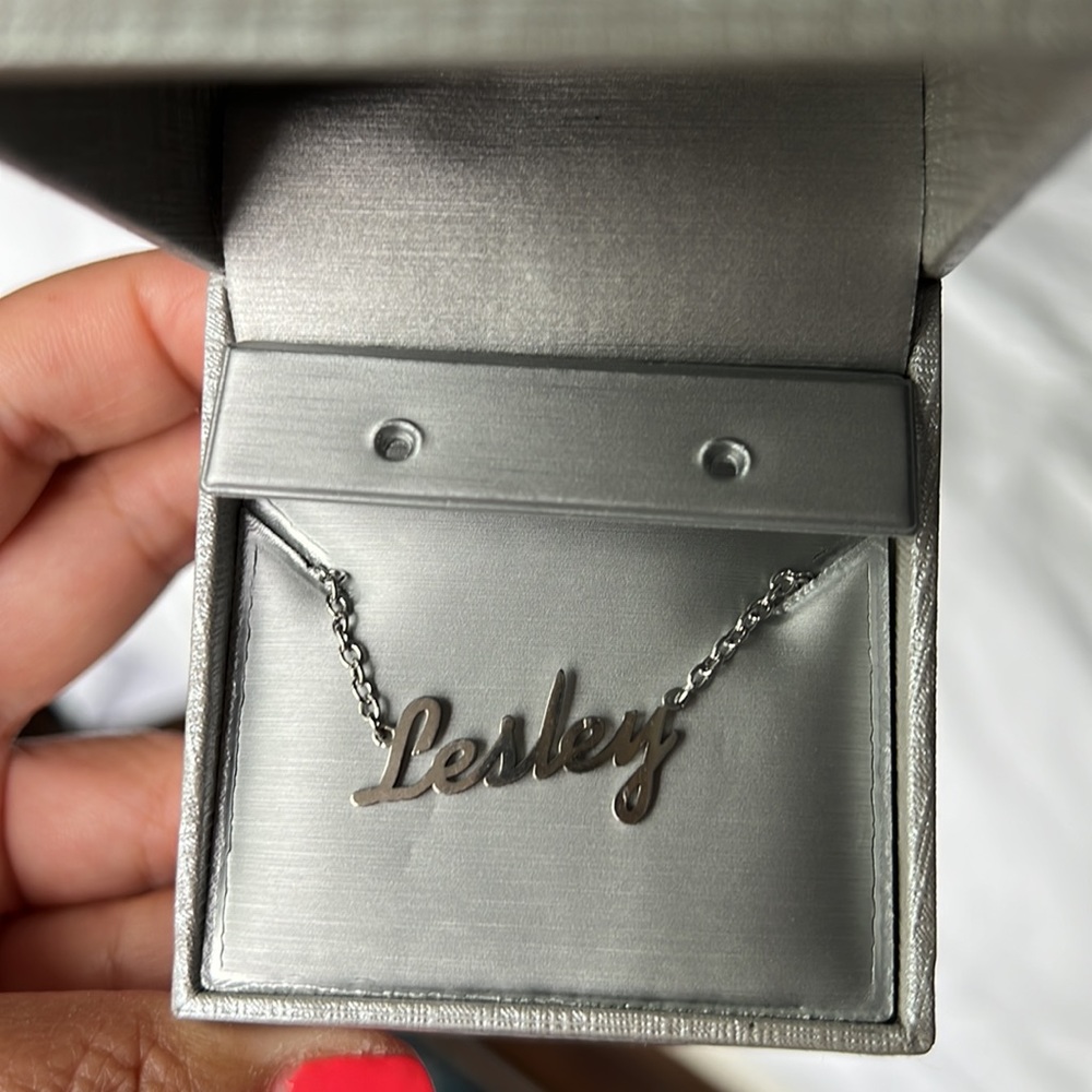 Brand new in box Lesley necklace